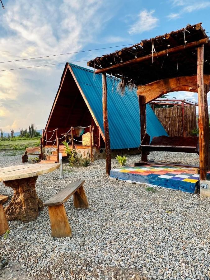 Hotel Luna Azul Tatacoa Вильявьеха Экстерьер фото
